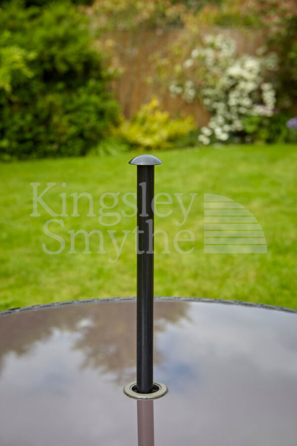 Water Shedding Pole Kingsley Smythe