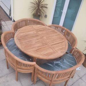 Superb teak outdoor dining set from Kingsley Smythe