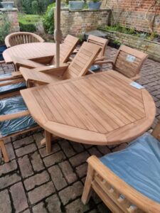 4 KSNDL180SET edit | Kingsley Smythe Versatile extendable teak outdoor dining set from Kingsley Smythe